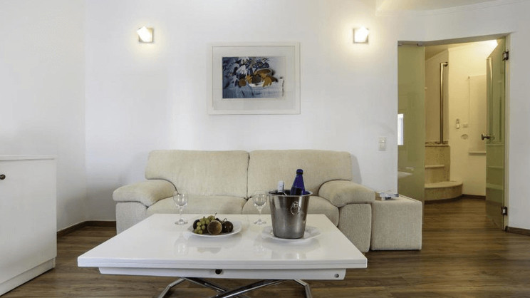 La  Mer Deluxe Hotel & Spa